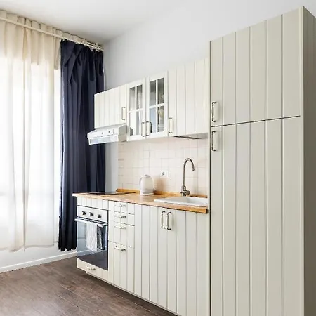 Largo Molina Ii By Wonderful Italy * Bologna